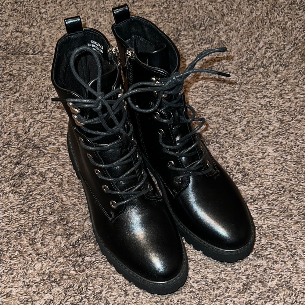 Cushionaire Combat Boots